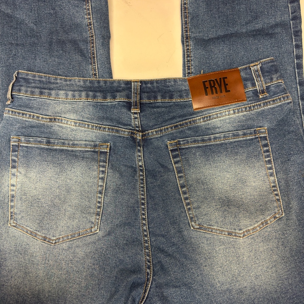 Frye‎ Women’s Blue Straight Jeans size 10 28” inseam